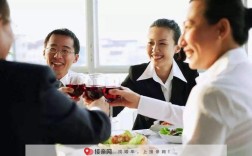 双方父母在一起吃饭敬酒先敬谁？（婚礼双方父母敬酒顺序）