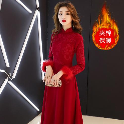 好朋友订婚，自己比较适合穿什么衣服呢？(朋友订婚穿什么衣服好 女性)-图2