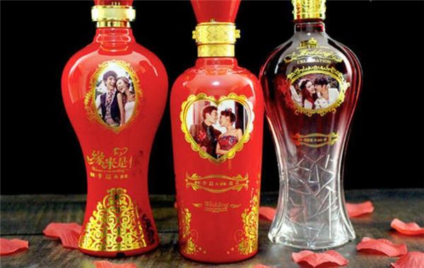 结婚喝哪种酒？(结婚一般喝什么酒好一点)-图2