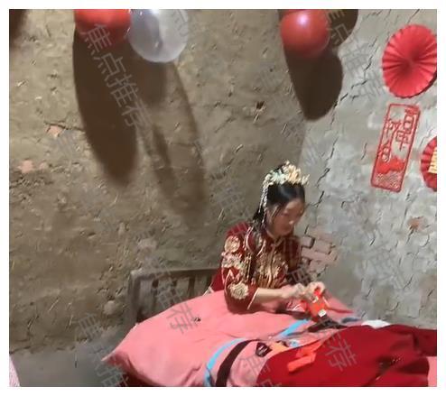 正妻是什么意思？(结婚当天新娘坐主房正当门为什么不让进)-图2