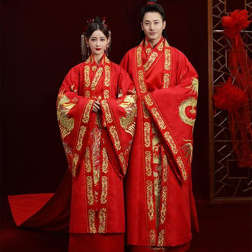 如果结婚新娘想穿古装服（比如汉服），新郎能穿西装吗，不能的话穿什么好？除了大袍子的古装服？(结婚新娘穿古装新郎穿什么颜色)-图1