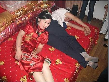 新婚夜女方需要做什么准备？(女人新婚之夜要做什么事情)-图1