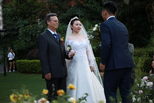 婚礼上父亲把女儿交给新郎要说啥？(婚礼庆典新郎父亲讲话)-图3