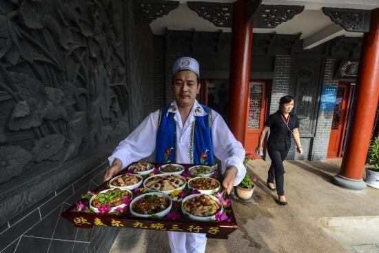 汉族和回族的区别？西安和郑州哪个地方回族人多？-图1