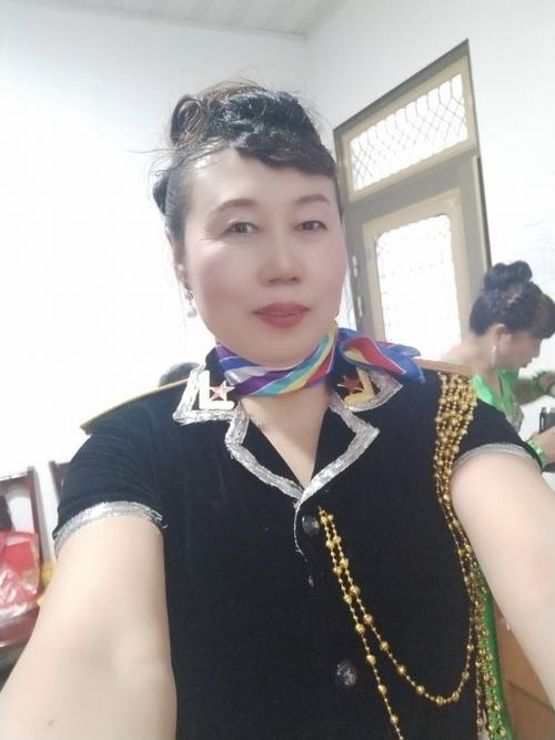 俄罗斯婚介交友app？我是个五十岁的退休女士，出去旅游，想找一个同伴，有什么好的网站提供？-图3