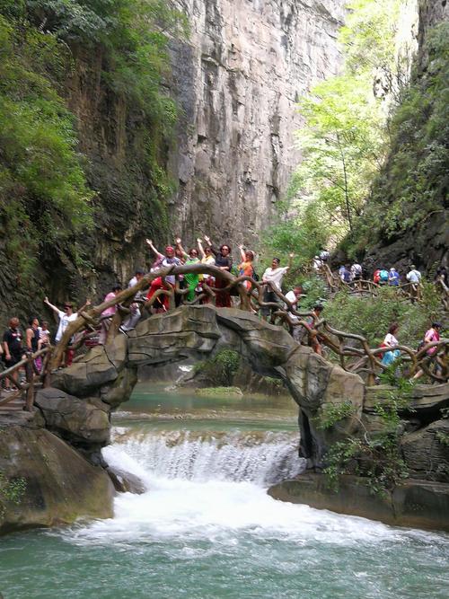 太行山大峡谷附近好玩的地方？八泉峡属于哪个地区？-图1