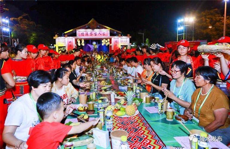 黎族苗族传统节日？到四川旅游，有什么特色的旅游产品带回去？-图2