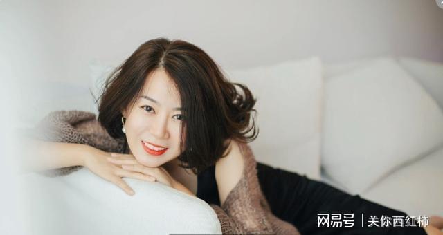 46岁的女人出轨、离婚、嫁老头,为什么恨前夫?前妻比我大一岁，一起过了二十六年，然而有了微信以后她？2021年离婚率全国最新统计？-图1