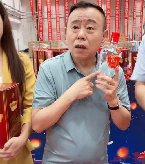 潘长江卖的什么牌子酒？潘长江是哪个省的人？-图2