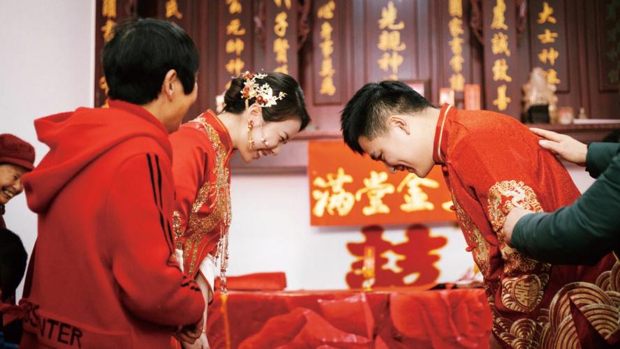 结婚风俗？（中国传统婚礼习俗）-图1