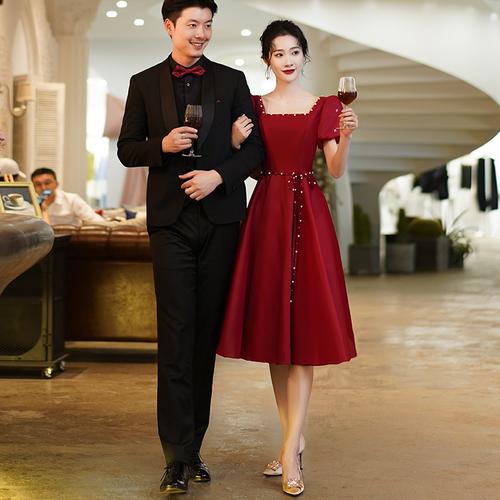 婚礼迎宾穿什么衣服？（婚礼迎宾设计）-图3