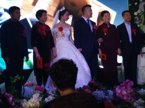 什么叫做家庭婚礼？（家庭 婚礼）-图3