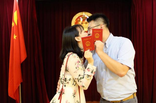 先办婚礼后领证是什么意思？（结婚领证 婚礼）-图2