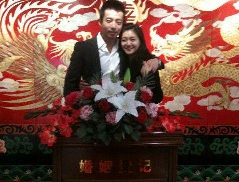 大s婚礼是他爸爸牵他出来的吗？（大s婚礼婚纱）-图3