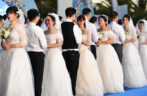 结婚日子定好了，一对新人不在家，婚礼怎么举办。？（新人婚礼现场图片）-图3